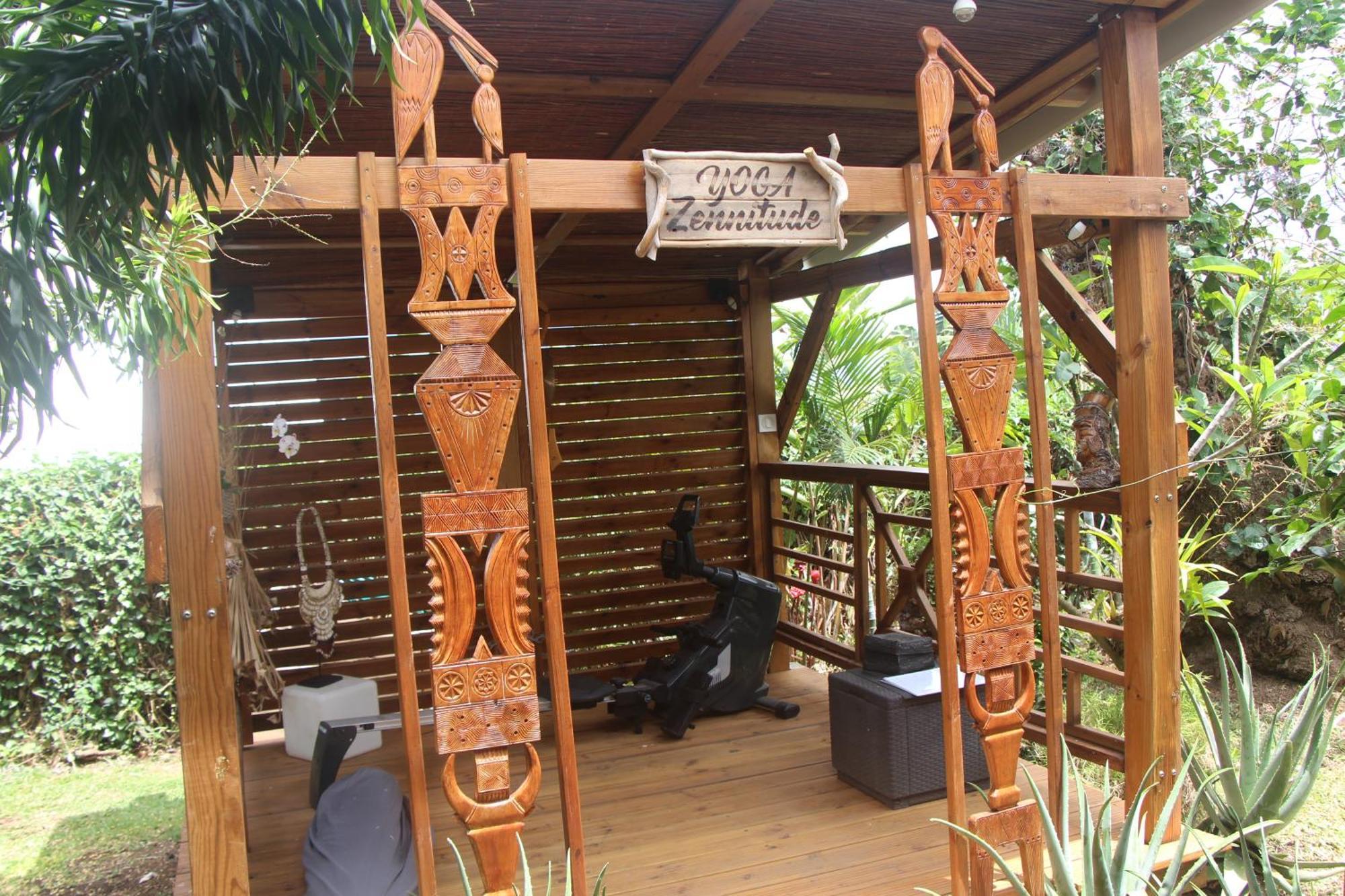 La Liane De Jade 974-Lodge Le Palissandre - Jacuzzi Privatif - Piscine Chauffee Le Bois de Nefles  Экстерьер фото